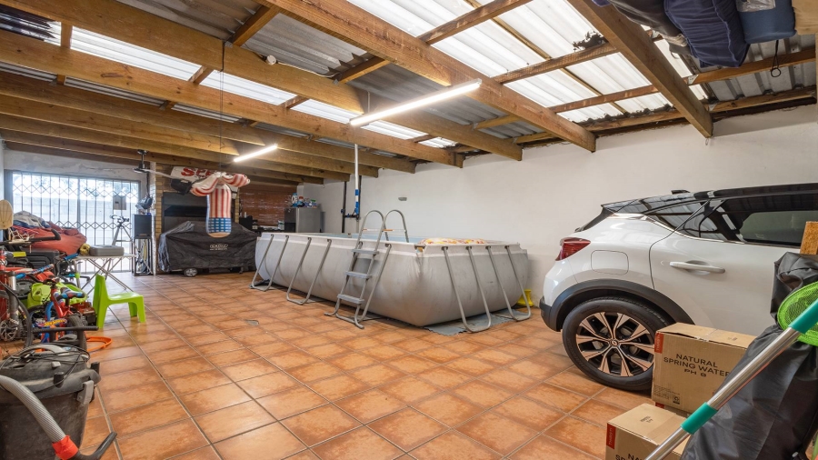 3 Bedroom Property for Sale in Belhar Western Cape